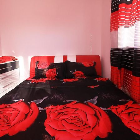 Private Apartment With Parking And Pool 巴尔奇克 外观 照片