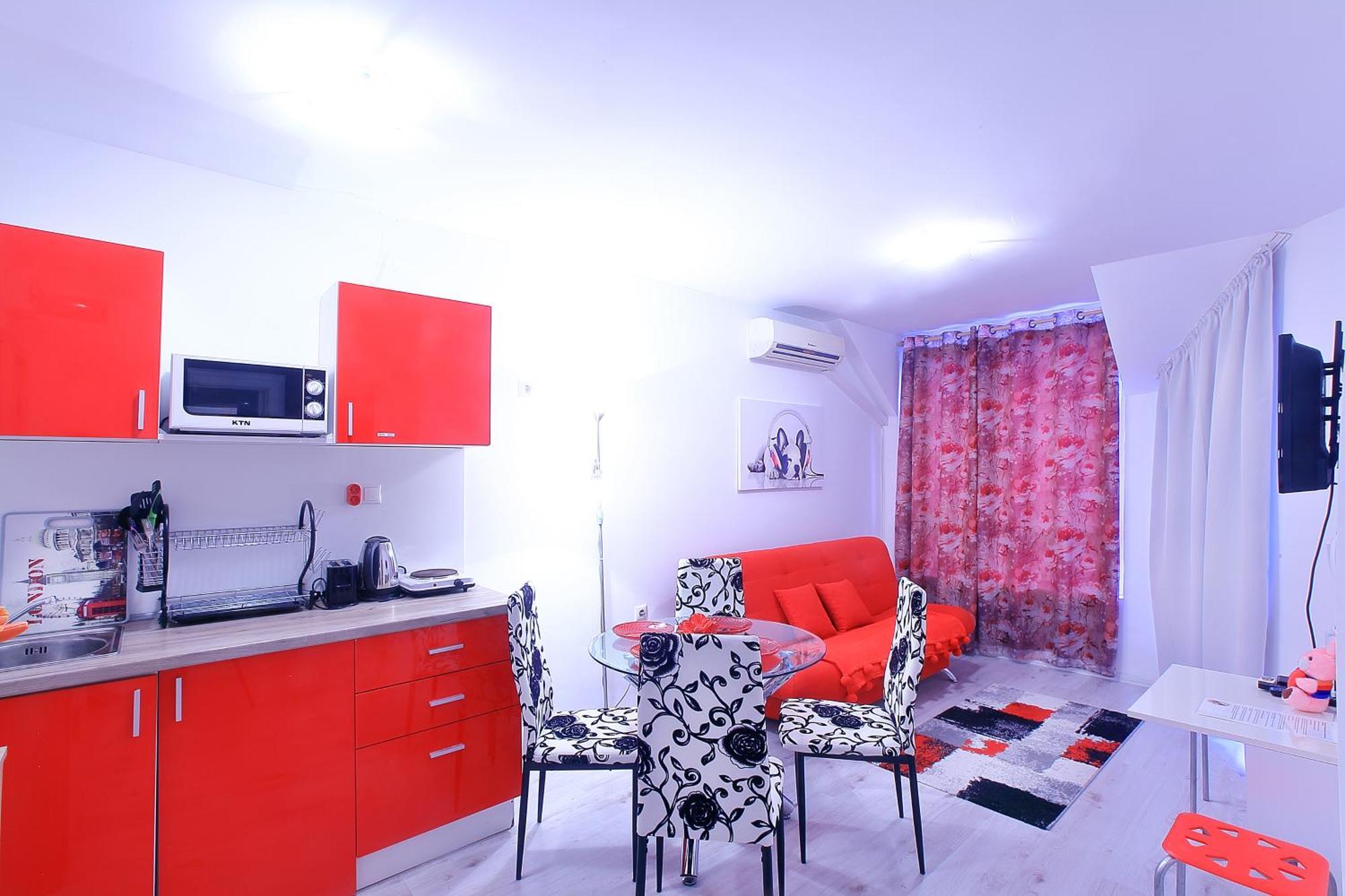 Private Apartment With Parking And Pool 巴尔奇克 外观 照片