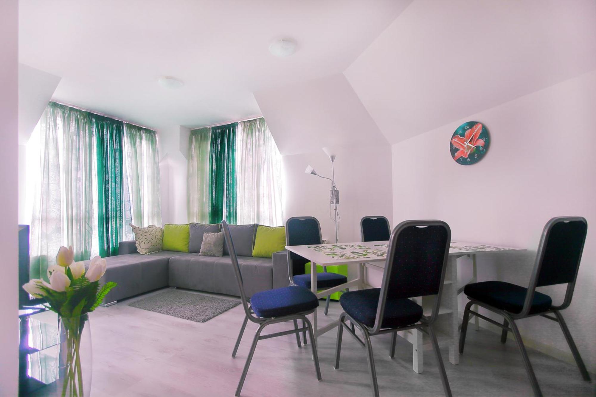 Private Apartment With Parking And Pool 巴尔奇克 外观 照片