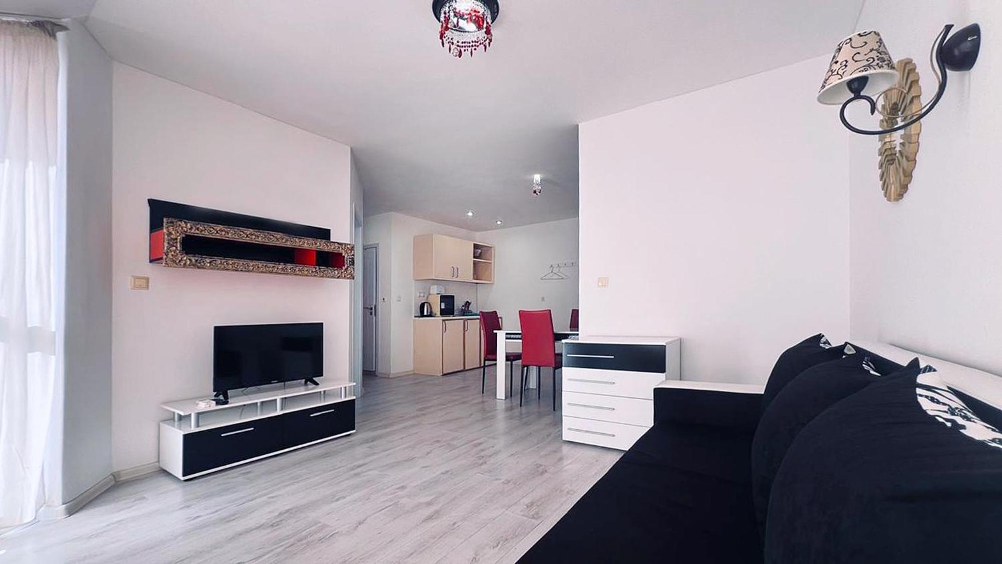 Private Apartment With Parking And Pool 巴尔奇克 外观 照片