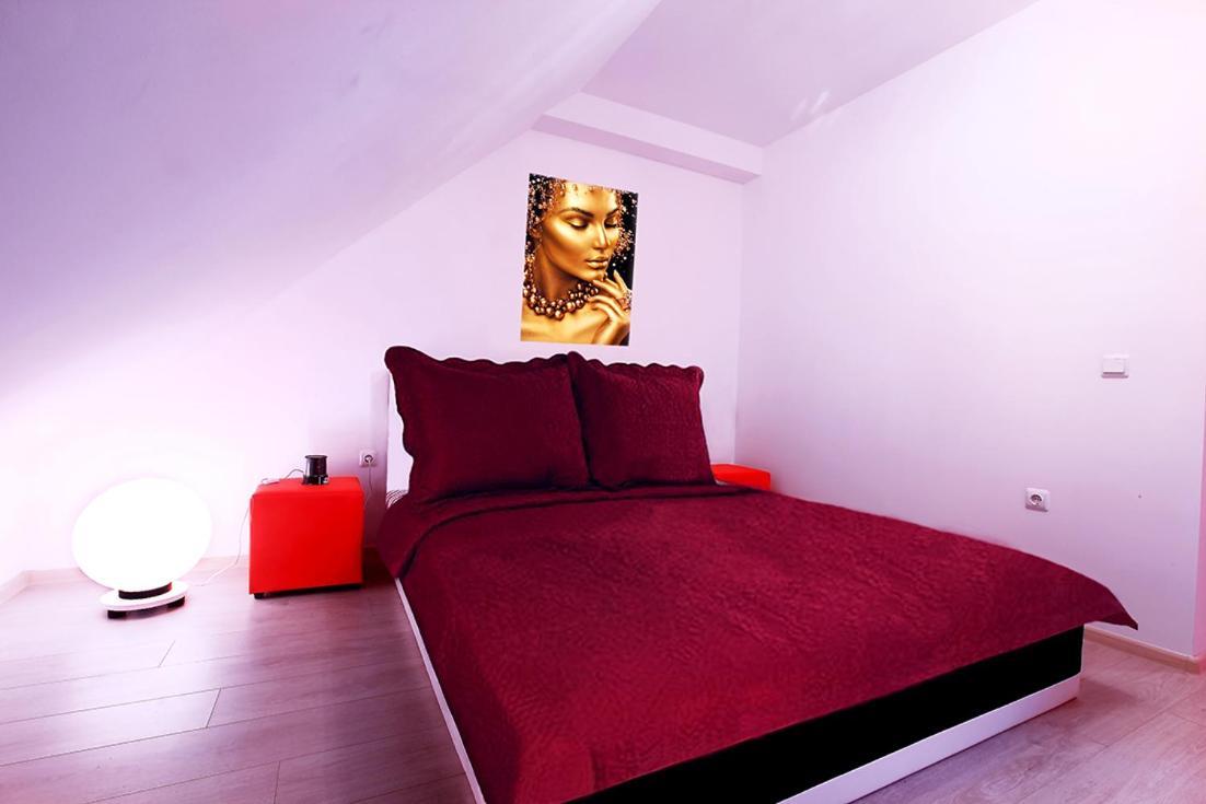 Private Apartment With Parking And Pool 巴尔奇克 外观 照片