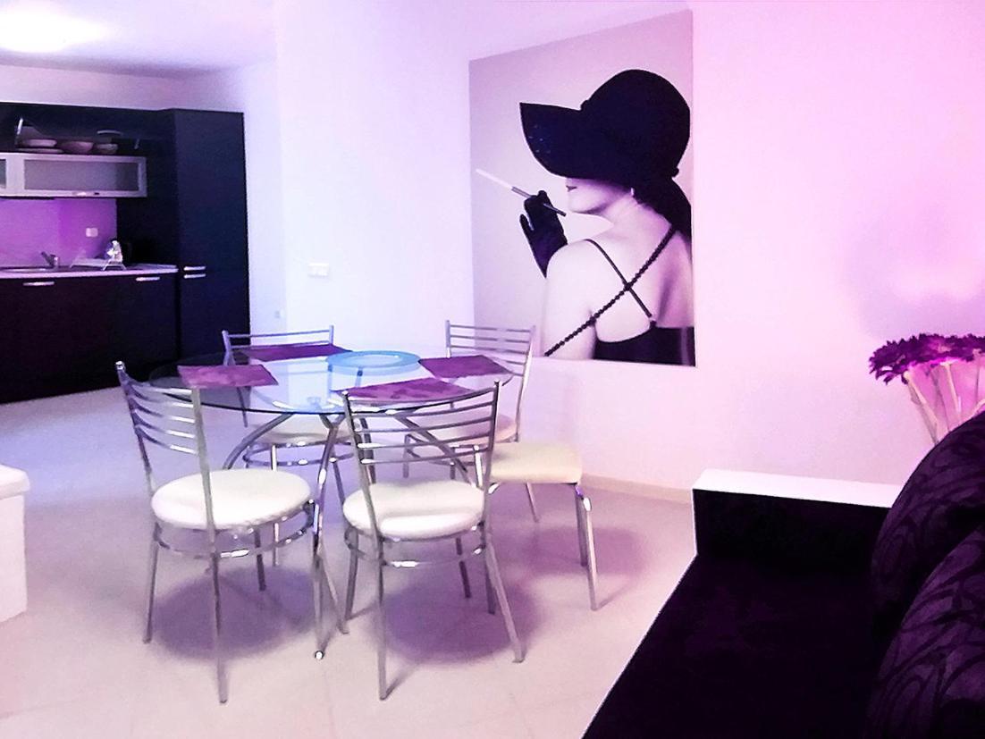 Private Apartment With Parking And Pool 巴尔奇克 外观 照片