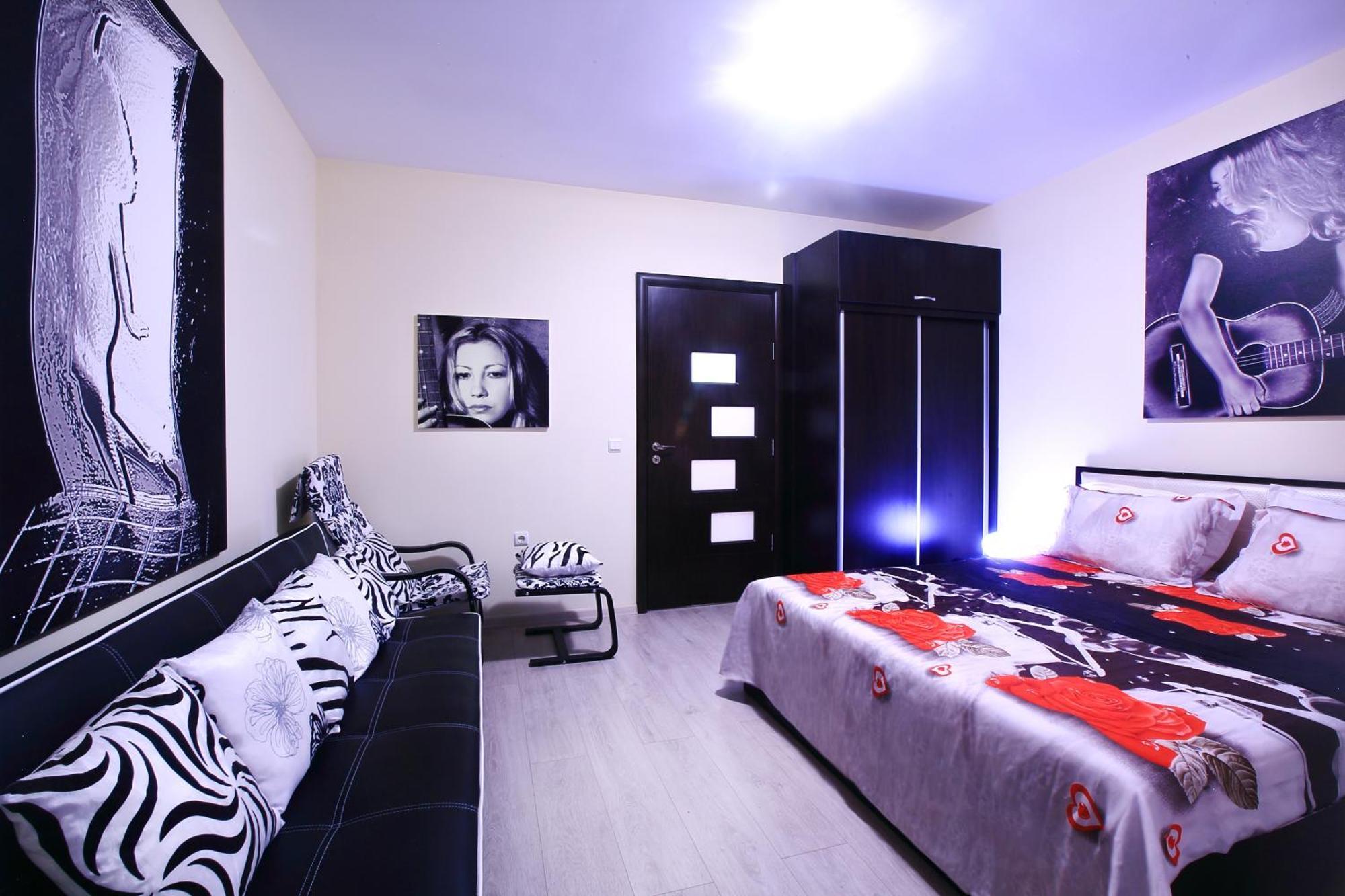 Private Apartment With Parking And Pool 巴尔奇克 外观 照片