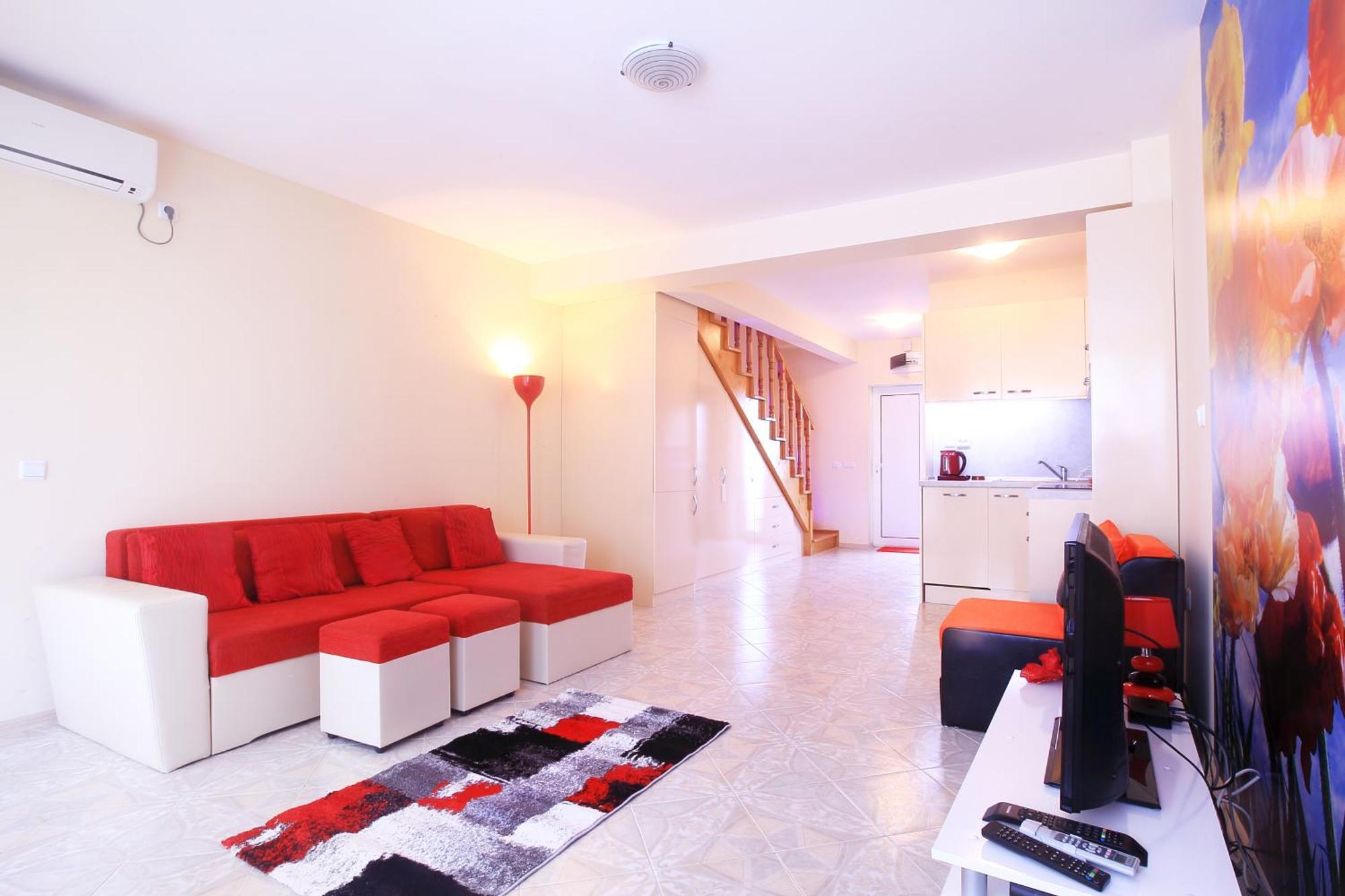Private Apartment With Parking And Pool 巴尔奇克 外观 照片