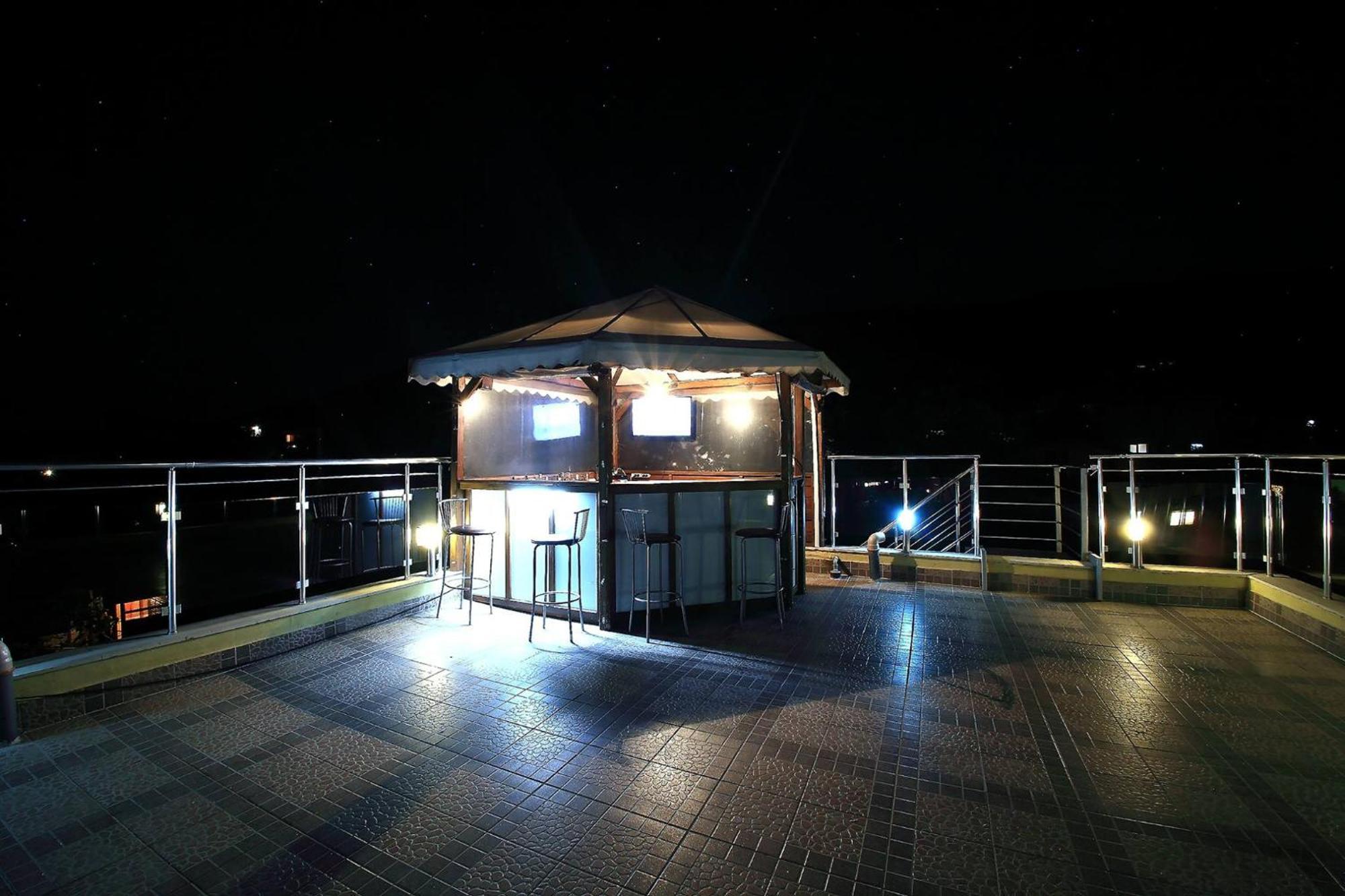 Private Apartment With Parking And Pool 巴尔奇克 外观 照片