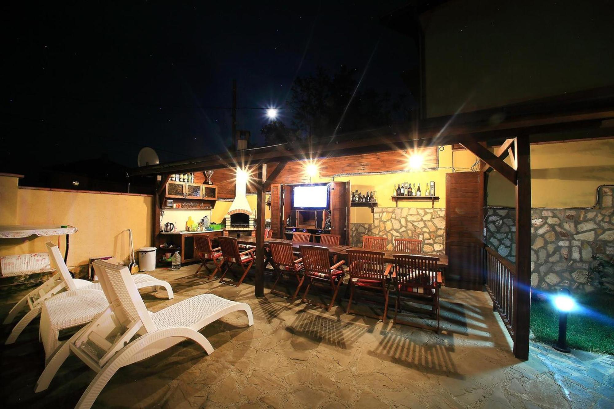 Private Apartment With Parking And Pool 巴尔奇克 外观 照片