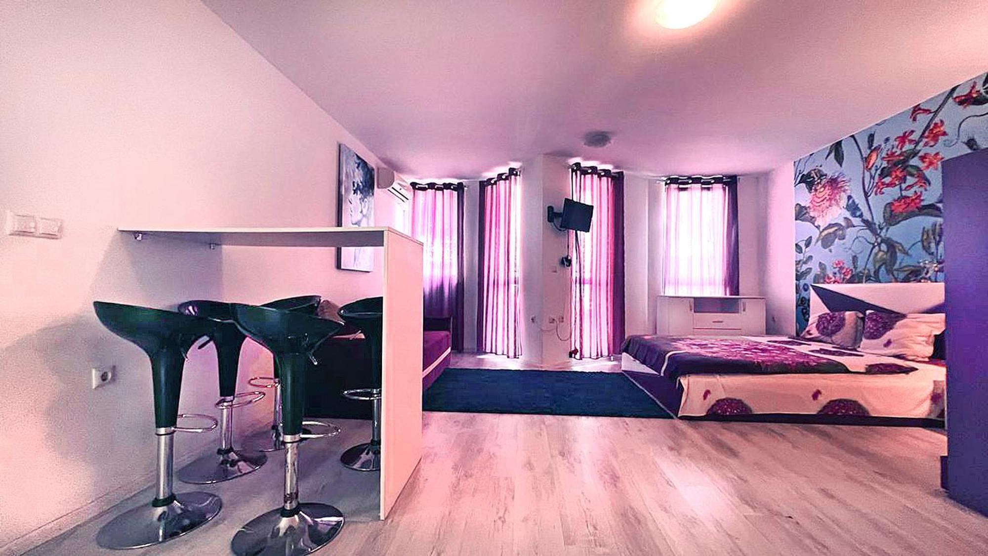 Private Apartment With Parking And Pool 巴尔奇克 外观 照片